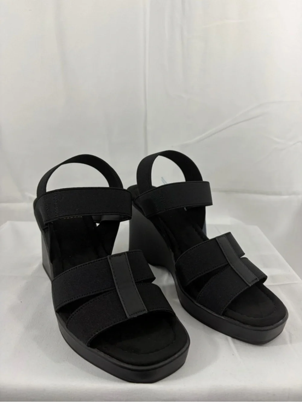 NWT Aerosoles Women's Size 6 Black Elastic-Strap Wedge Sandals